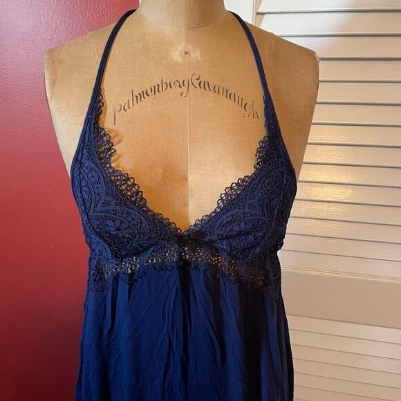 VICTORIA’S SECRET | blue camisole S - Picture 2 of 8